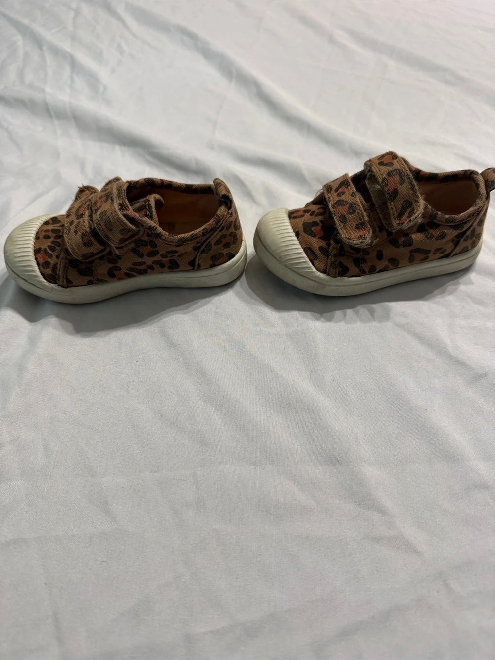 Cat & Jack Leopard Print Velcro Sneakers - Brown & Black